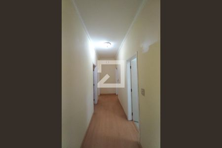 Corredor  de casa à venda com 3 quartos, 170m² em Jardim Nova Europa, Campinas