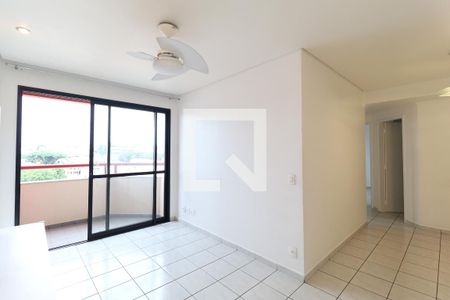 Sala de apartamento à venda com 3 quartos, 70m² em Vila Gustavo, São Paulo