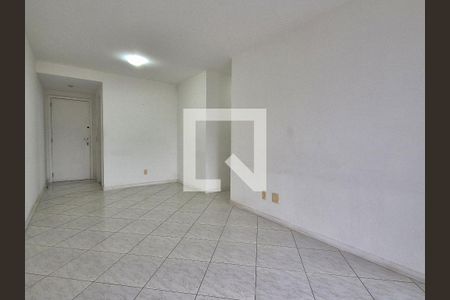 Sala de apartamento para alugar com 2 quartos, 65m² em Barra da Tijuca, Rio de Janeiro