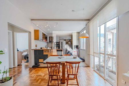 Sala e Cozinha de apartamento para alugar com 2 quartos, 70m² em Menino Deus, Porto Alegre