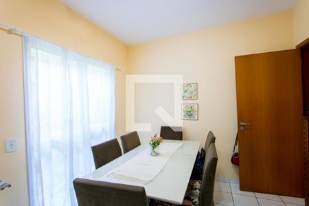 Casa à venda com 133m², 3 quartos e 2 vagas Casa à venda com 133m², 3 quartos e 2 vagasCopa