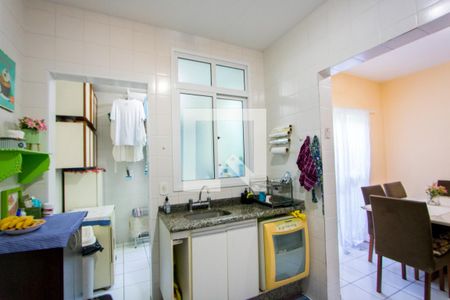 Casa à venda com 133m², 3 quartos e 2 vagas Casa à venda com 133m², 3 quartos e 2 vagasCozinha