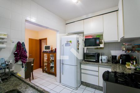 Casa à venda com 133m², 3 quartos e 2 vagas Casa à venda com 133m², 3 quartos e 2 vagasCozinha