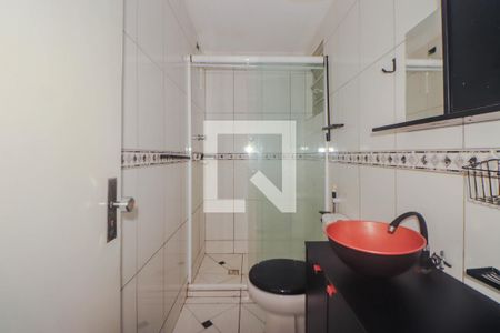 Banheiro de apartamento à venda com 1 quarto, 40m² em Vila Ipiranga, Porto Alegre