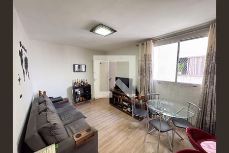 Sala de apartamento para alugar com 2 quartos, 44m² em Camargos, Belo Horizonte