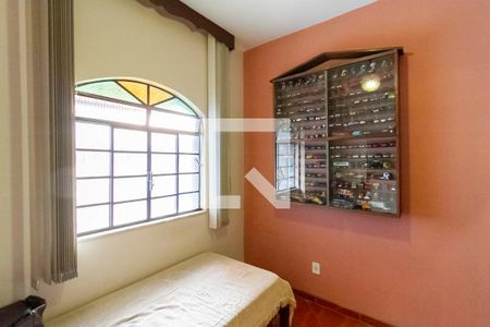 Quarto 2 de casa à venda com 4 quartos, 402m² em Ressaca, Contagem