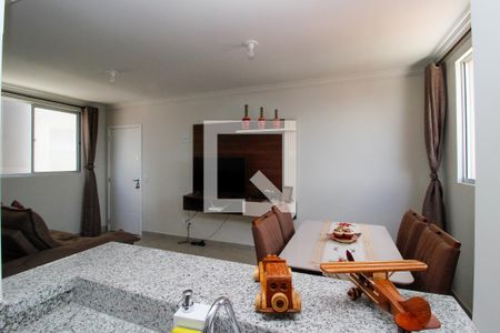 Sala de apartamento à venda com 2 quartos, 55m² em Ana Lúcia, Belo Horizonte