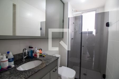 Banheiro de apartamento para alugar com 2 quartos, 34m² em Santo Amaro, São Paulo