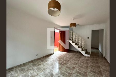 Sala de casa para alugar com 3 quartos, 84m² em Vila Campestre, São Paulo