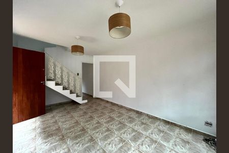 Sala de casa para alugar com 3 quartos, 84m² em Vila Campestre, São Paulo