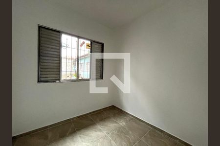 Quarto 2 de casa para alugar com 3 quartos, 84m² em Vila Campestre, São Paulo