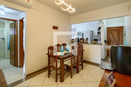 Sala de apartamento para alugar com 2 quartos, 88m² em Canto do Forte, Praia Grande