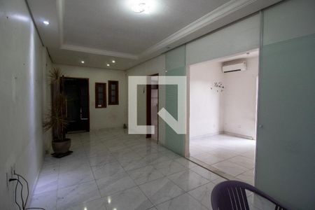 Sala de casa à venda com 3 quartos, 171m² em Conjunto Residencial Butanta, São Paulo