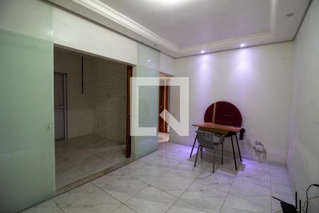 Sala de casa à venda com 3 quartos, 171m² em Conjunto Residencial Butanta, São Paulo