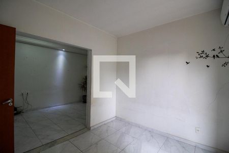 Sala de casa à venda com 3 quartos, 171m² em Conjunto Residencial Butanta, São Paulo