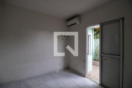 Sala de casa à venda com 3 quartos, 171m² em Conjunto Residencial Butanta, São Paulo