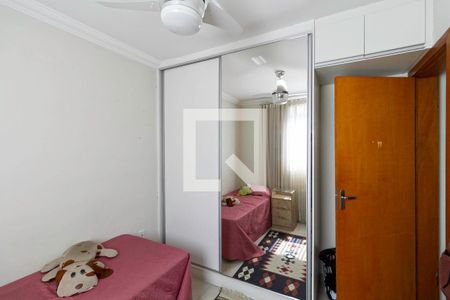 Quarto 1 de apartamento à venda com 2 quartos, 120m² em Parque Turistas, Contagem