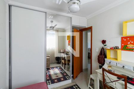 Quarto 1 de apartamento à venda com 2 quartos, 120m² em Parque Turistas, Contagem