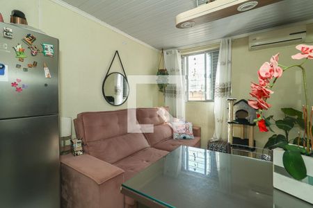 Sala / cozinha de apartamento para alugar com 2 quartos, 42m² em Rubem Berta, Porto Alegre