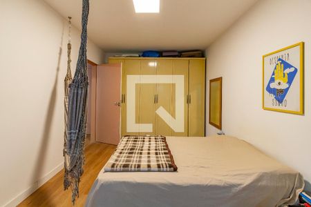 Quarto de apartamento à venda com 1 quarto, 50m² em Santa Tereza, Porto Alegre