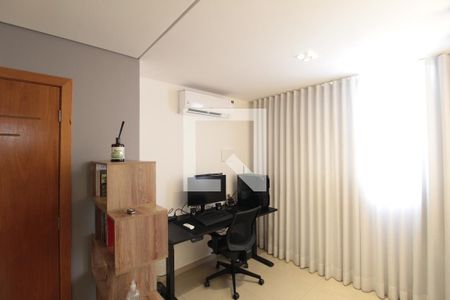 Sala de apartamento para alugar com 2 quartos, 118m² em Castelo, Belo Horizonte