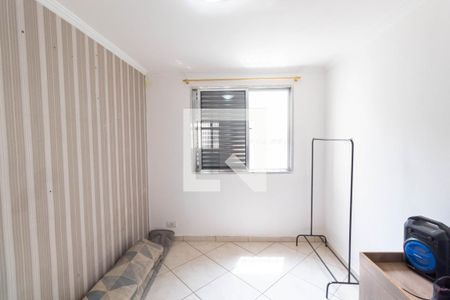 Quarto 1 de apartamento para alugar com 2 quartos, 45m² em Vila Silvia, São Paulo