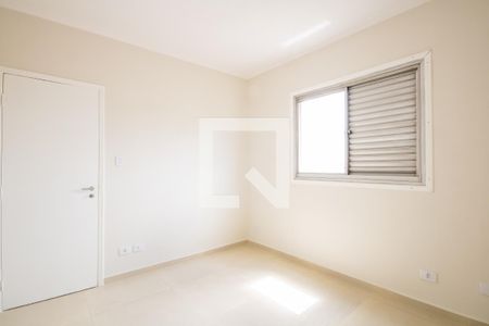 Quarto 1 de apartamento para alugar com 2 quartos, 70m² em Km 18, Osasco