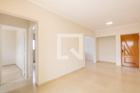 Sala de apartamento para alugar com 2 quartos, 70m² em Km 18, Osasco