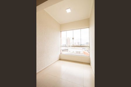 Sacada de apartamento para alugar com 2 quartos, 70m² em Km 18, Osasco