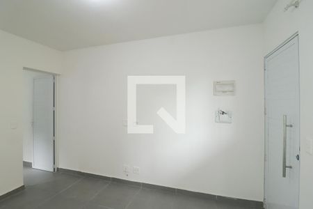 Sala/Cozinha/Área de Serviço de apartamento para alugar com 1 quarto, 30m² em Parque Peruche, São Paulo