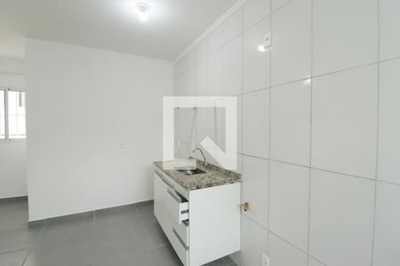 Sala/Cozinha/Área de Serviço de apartamento para alugar com 1 quarto, 30m² em Parque Peruche, São Paulo