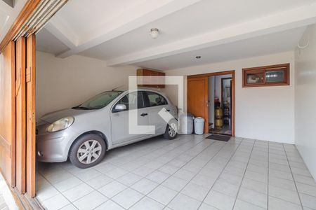 Casa de condomínio à venda com 331m², 3 quartos e 4 vagas Casa de condomínio à venda com 331m², 3 quartos e 4 vagasGaragem