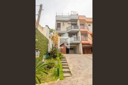 Casa de condomínio à venda com 331m², 3 quartos e 4 vagas Casa de condomínio à venda com 331m², 3 quartos e 4 vagasFachada da residencia