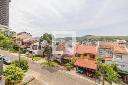 Casa de condomínio à venda com 331m², 3 quartos e 4 vagas Casa de condomínio à venda com 331m², 3 quartos e 4 vagasVista