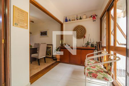 Casa de condomínio à venda com 331m², 3 quartos e 4 vagas Casa de condomínio à venda com 331m², 3 quartos e 4 vagasSala de jantar