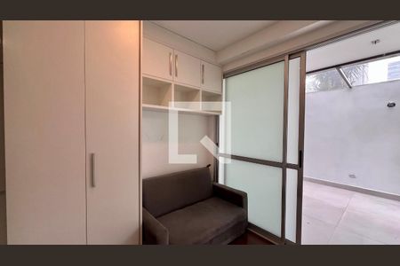 Quarto  de apartamento à venda com 2 quartos, 100m² em Vila Madalena, São Paulo