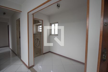 Sala de apartamento para alugar com 2 quartos, 71m² em Santa Catarina, São Gonçalo