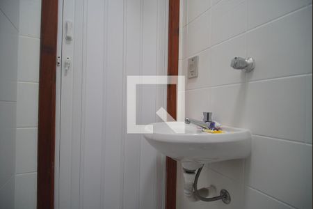Lavabo de apartamento à venda com 4 quartos, 107m² em Vila Rosa, Novo Hamburgo