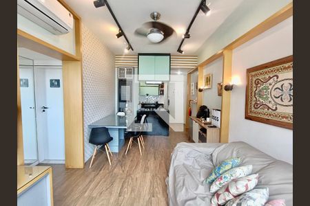 Sala de apartamento à venda com 1 quarto, 51m² em Copacabana, Rio de Janeiro