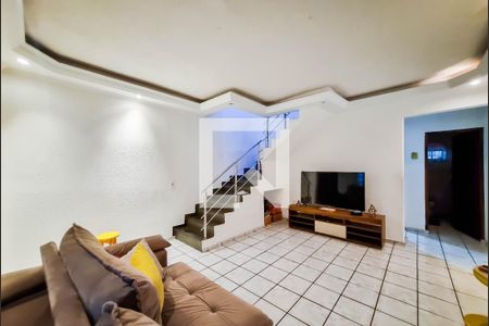 Sala de casa para alugar com 3 quartos, 100m² em Vila Rosalia, Guarulhos