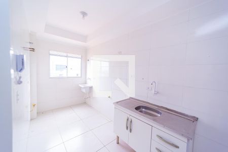 Cozinha e Área de Serviço de apartamento à venda com 2 quartos, 39m² em Vila Nhocuné, São Paulo