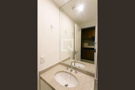 Banheiro de kitnet/studio para alugar com 1 quarto, 27m² em Vila Matilde, São Paulo