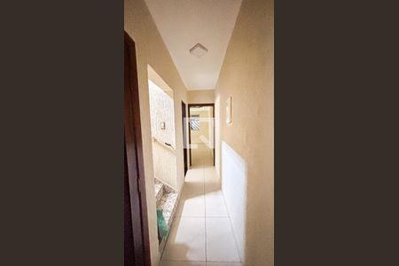 Corredor de casa à venda com 3 quartos, 175m² em Parque Capuava, Santo André