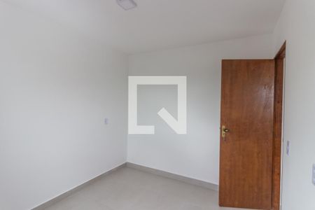 Quarto 1 de apartamento para alugar com 2 quartos, 42m² em Vila Taquari, São Paulo