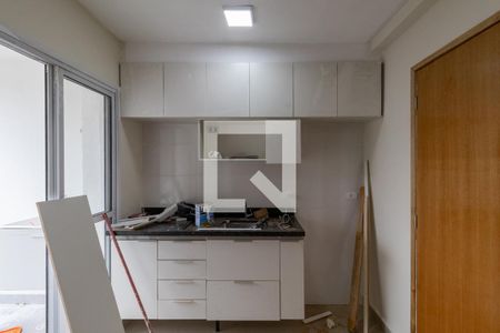 Sala e Cozinha  de apartamento para alugar com 2 quartos, 32m² em Vila Guilhermina, São Paulo