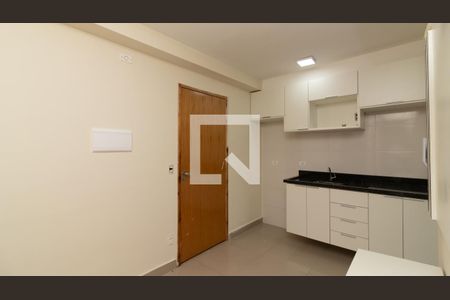 Sala/Cozinha de apartamento para alugar com 2 quartos, 32m² em Vila Guilhermina, São Paulo