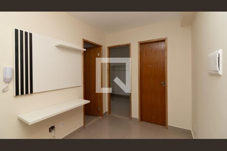 Sala/Cozinha de apartamento para alugar com 2 quartos, 32m² em Vila Guilhermina, São Paulo