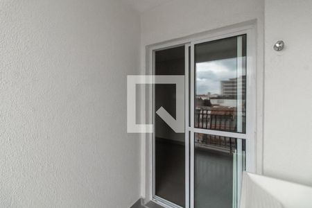 Varanda + Arera de Serviço de apartamento para alugar com 2 quartos, 32m² em Vila Guilhermina, São Paulo