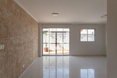 Sala de apartamento para alugar com 3 quartos, 111m² em Itapoã, Belo Horizonte