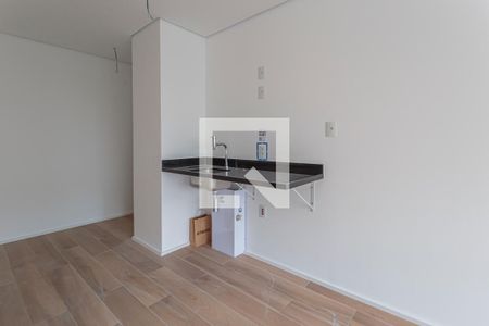 Cozinha de kitnet/studio para alugar com 1 quarto, 27m² em Itaim Bibi, São Paulo